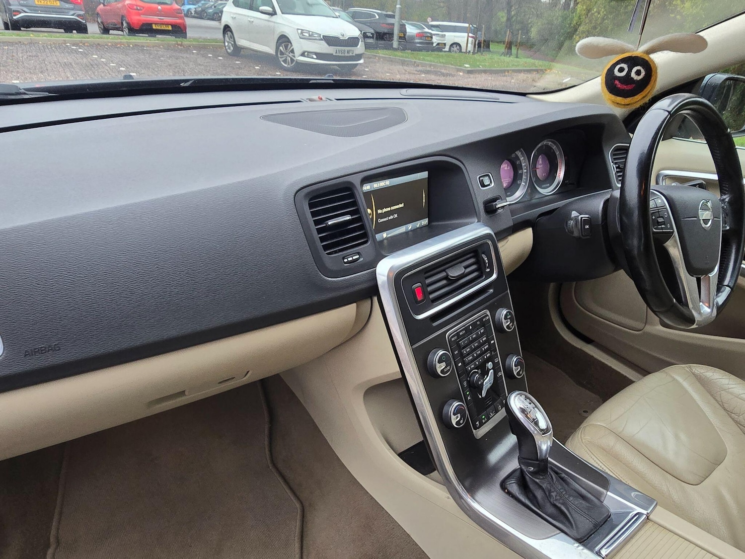 Used Volvo V60 for sale - 76597214: Photo 27