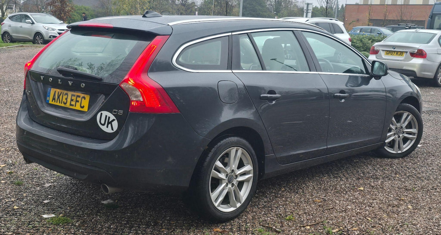 Used Volvo V60 for sale - 76597214: Photo 4