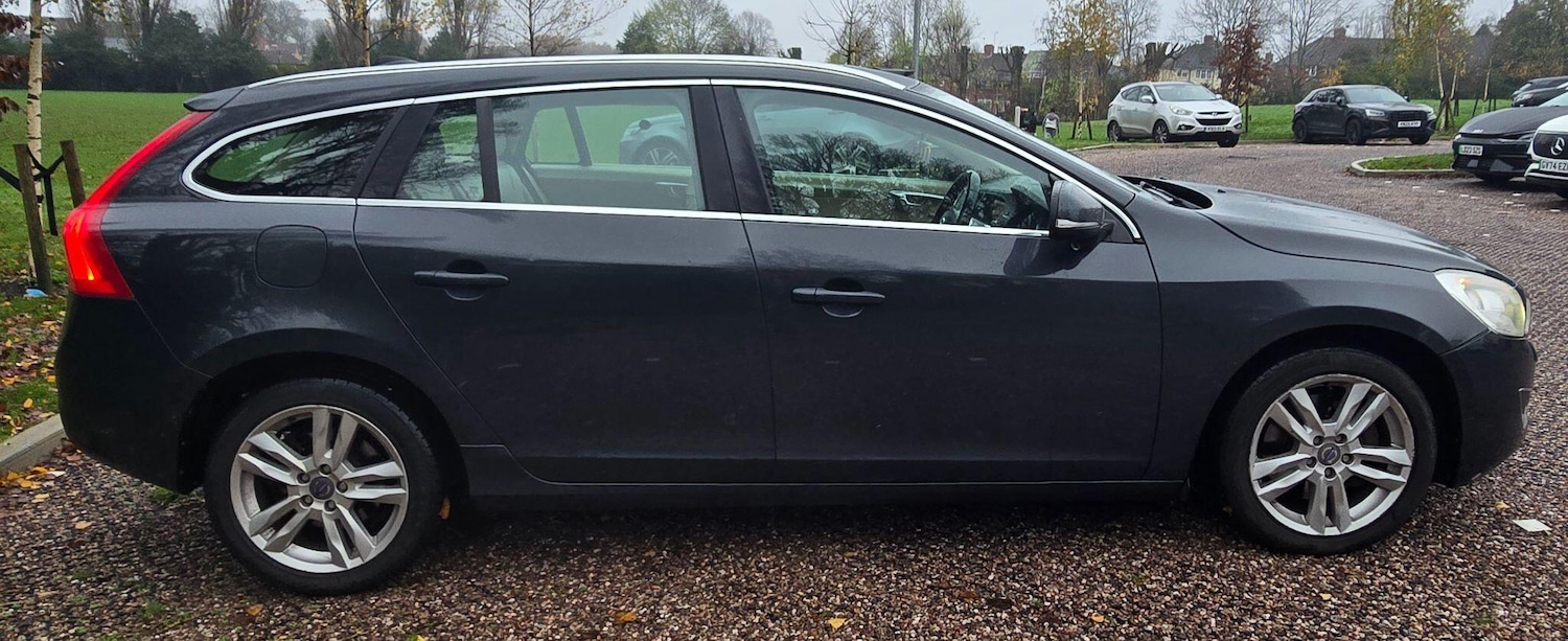 Used Volvo V60 for sale - 76597214: Photo 7