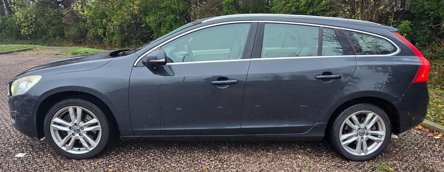 Used Volvo V60 for sale - 76597214: Photo 8