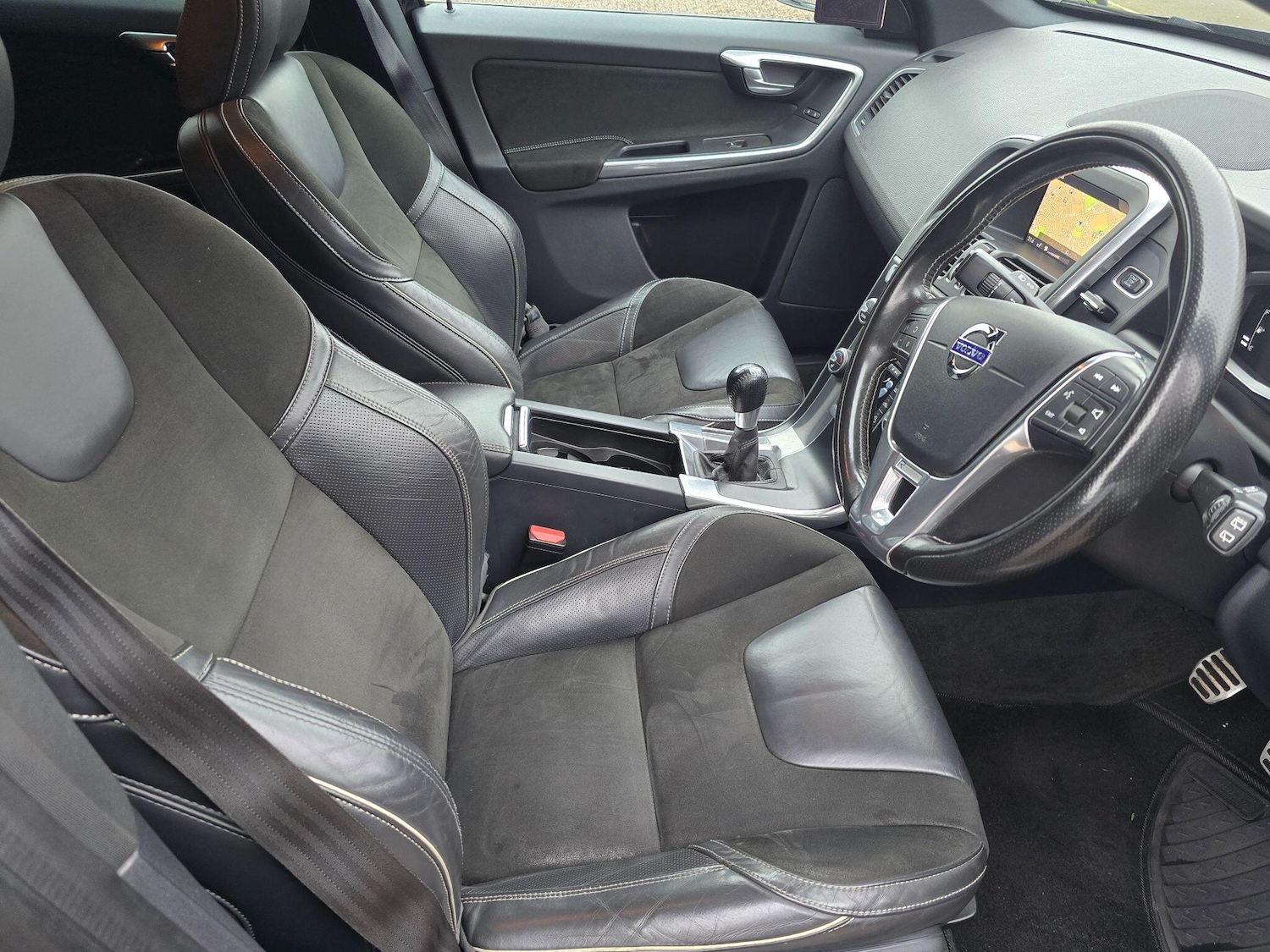 Used Volvo XC60 2017 for sale - 77060180: Photo 10