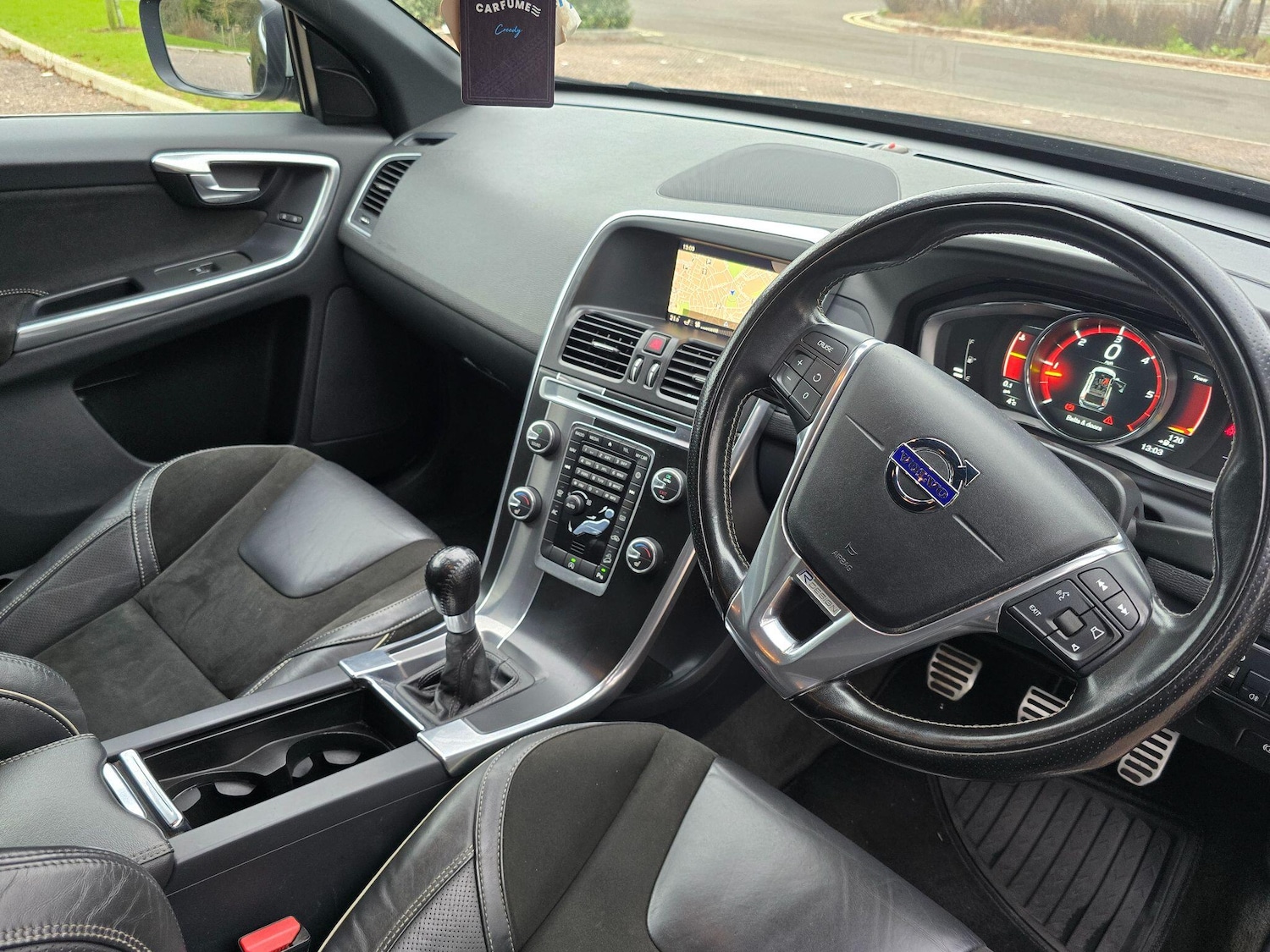 Used Volvo XC60 2017 for sale - 77060180: Photo 12