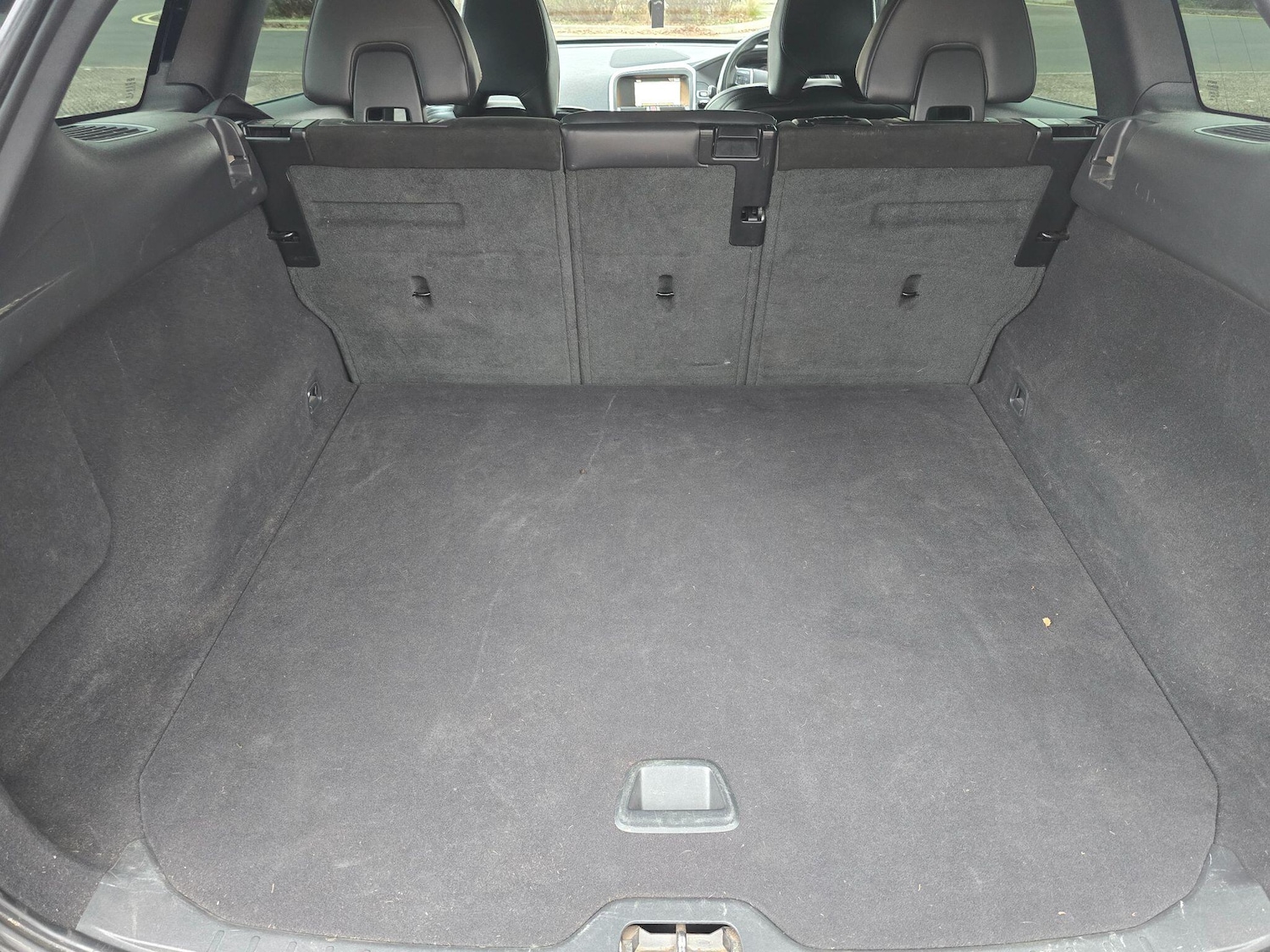 Used Volvo XC60 2017 for sale - 77060180: Photo 18