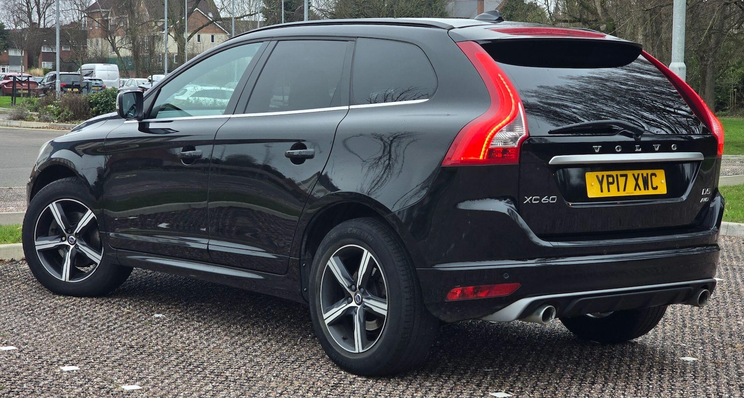 Used Volvo XC60 2017 for sale - 77060180: Photo 2