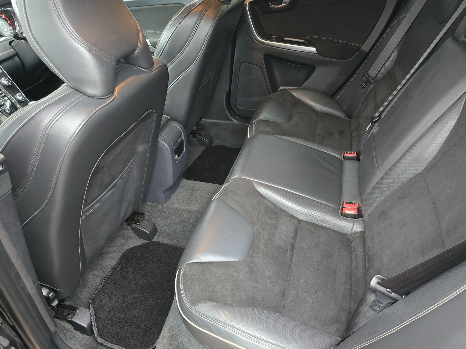 Used Volvo XC60 2017 for sale - 77060180: Photo 23