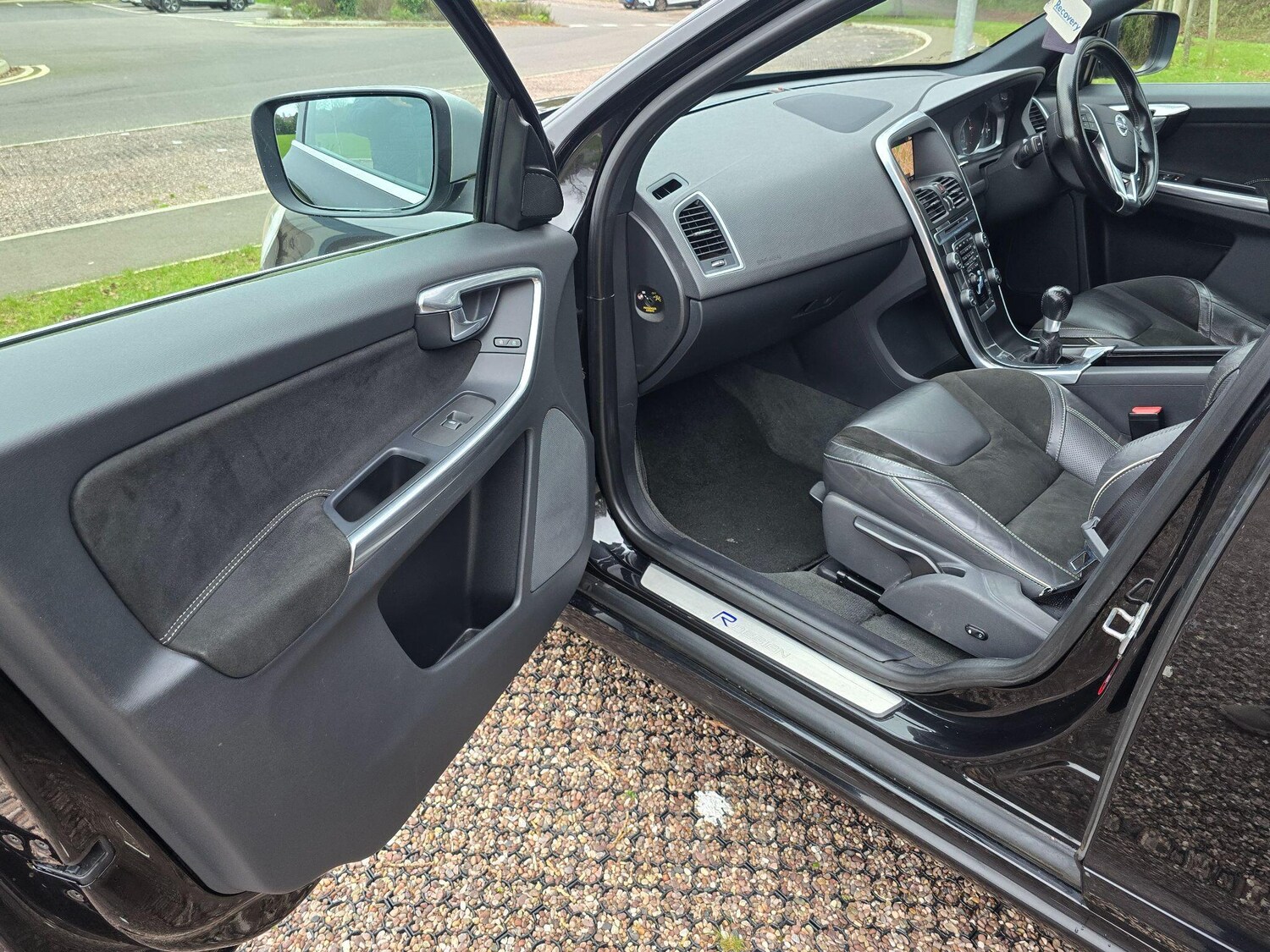 Used Volvo XC60 2017 for sale - 77060180: Photo 24