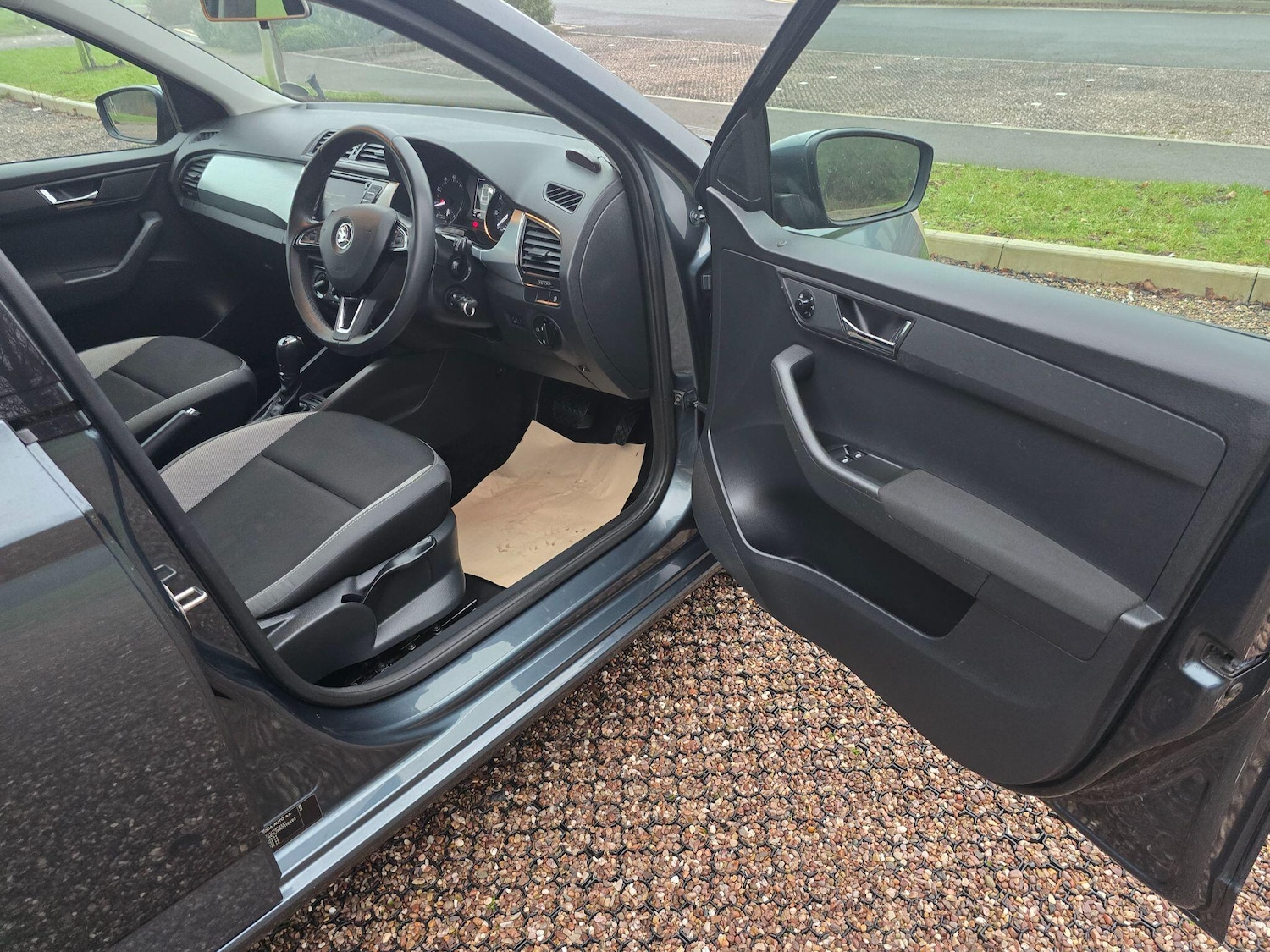 Used Skoda Fabia 2017 for sale - 77155911: Photo 9