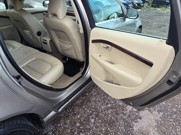 Used Volvo V70 2009 for sale - 76179315: Photo 16