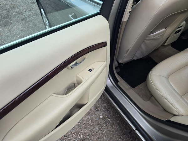 Used Volvo V70 2009 for sale - 76179315: Photo 24
