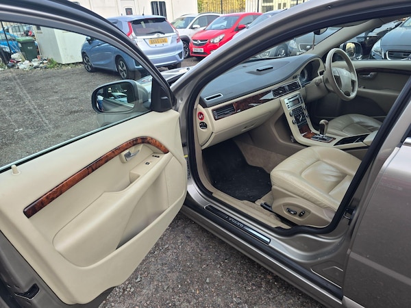 Used Volvo V70 2009 for sale - 76179315: Photo 27