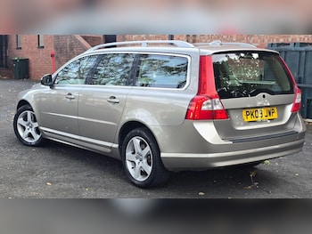 Used Volvo V70 2009 for sale - 76179315: Photo 2