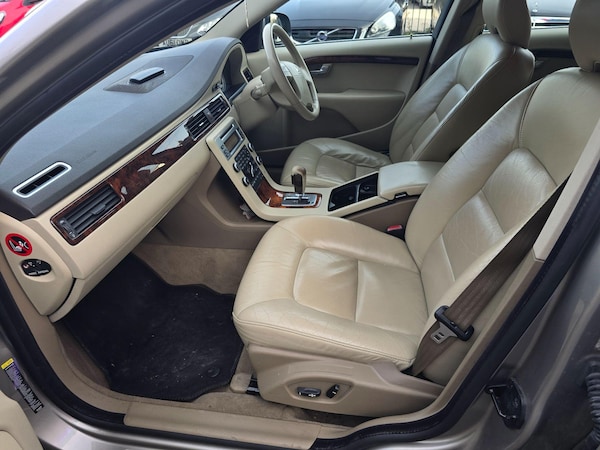 Used Volvo V70 2009 for sale - 76179315: Photo 30