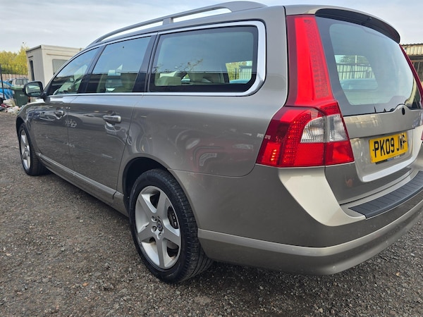 Used Volvo V70 2009 for sale - 76179315: Photo 35