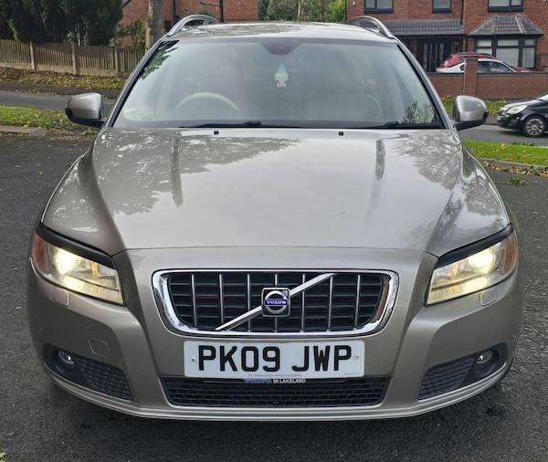 Used Volvo V70 2009 for sale - 76179315: Photo 5