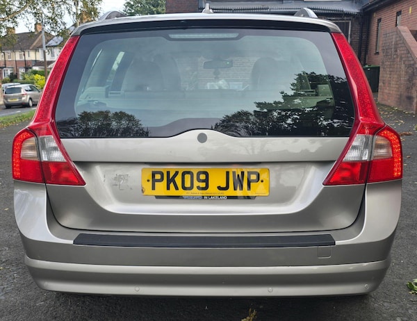 Used Volvo V70 2009 for sale - 76179315: Photo 6