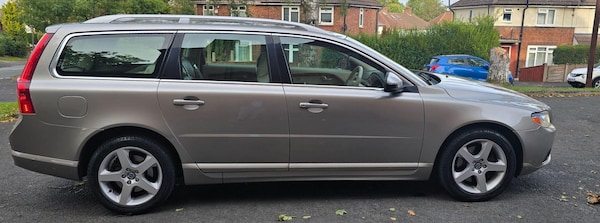 Used Volvo V70 2009 for sale - 76179315: Photo 8