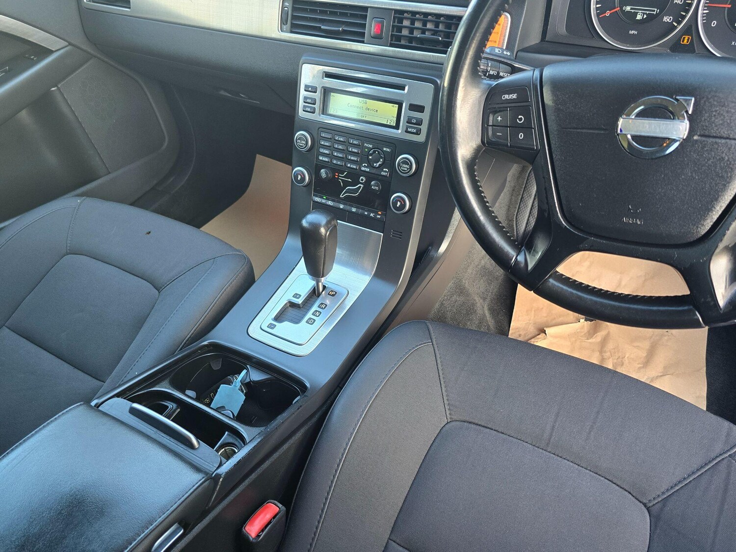 Used Volvo V70 2011 for sale - 77908618: Photo 14