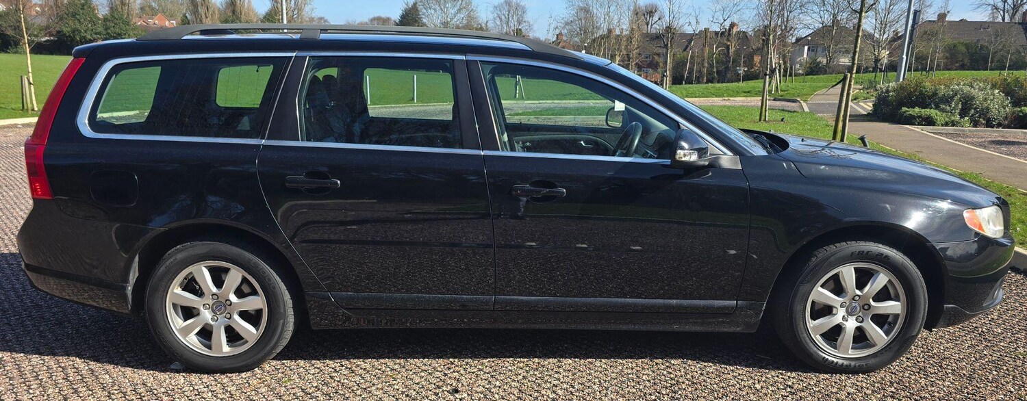 Used Volvo V70 2011 for sale - 77908618: Photo 7