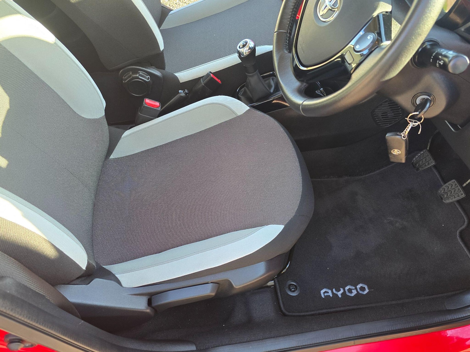 Used Toyota AYGO 2017 for sale - 76619785: Photo 12