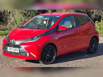 Used Toyota AYGO 2017 for sale - 76619785: Photo