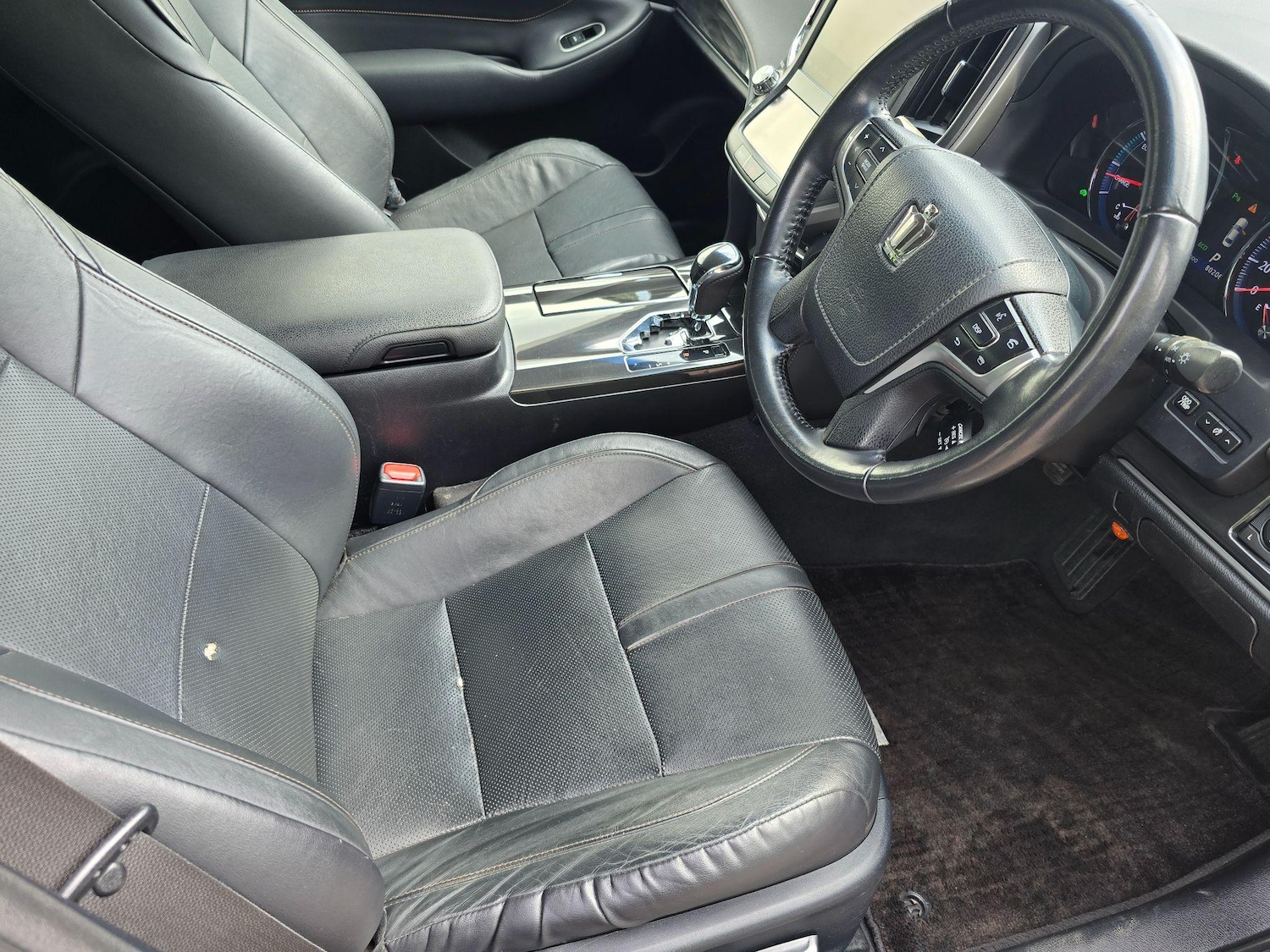 Used Toyota Crown 2025 for sale - 76989497: Photo 11