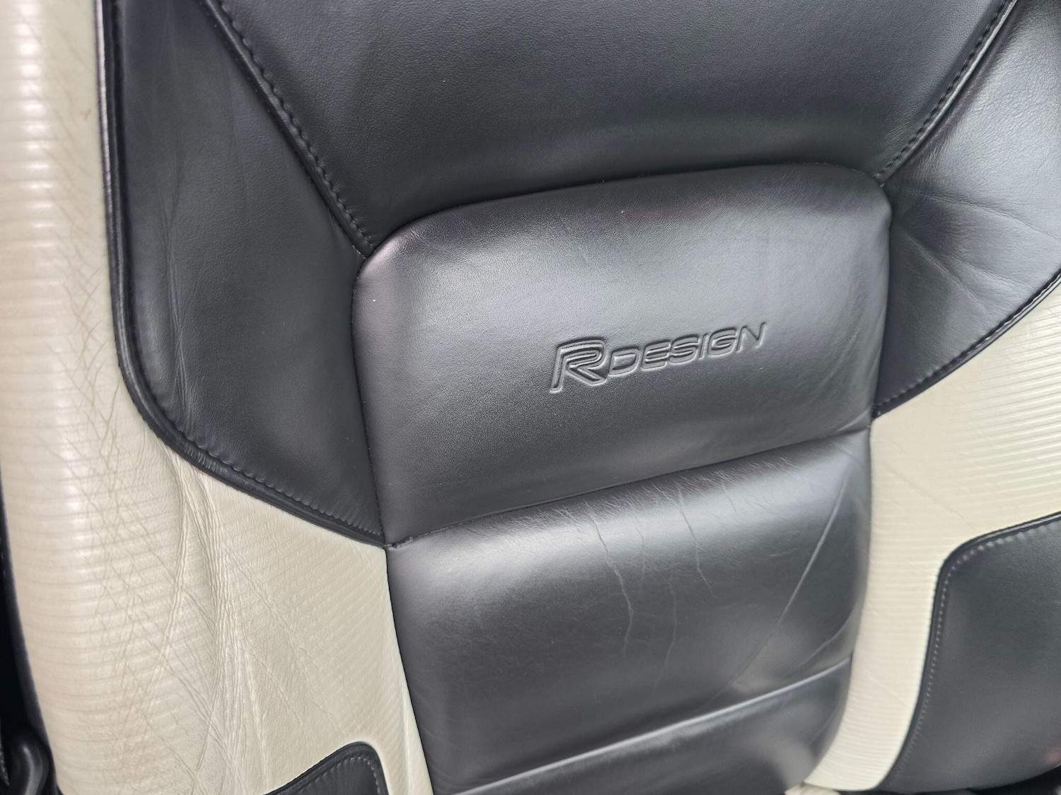 Used Volvo V70 2011 for sale - 76399295: Photo 11