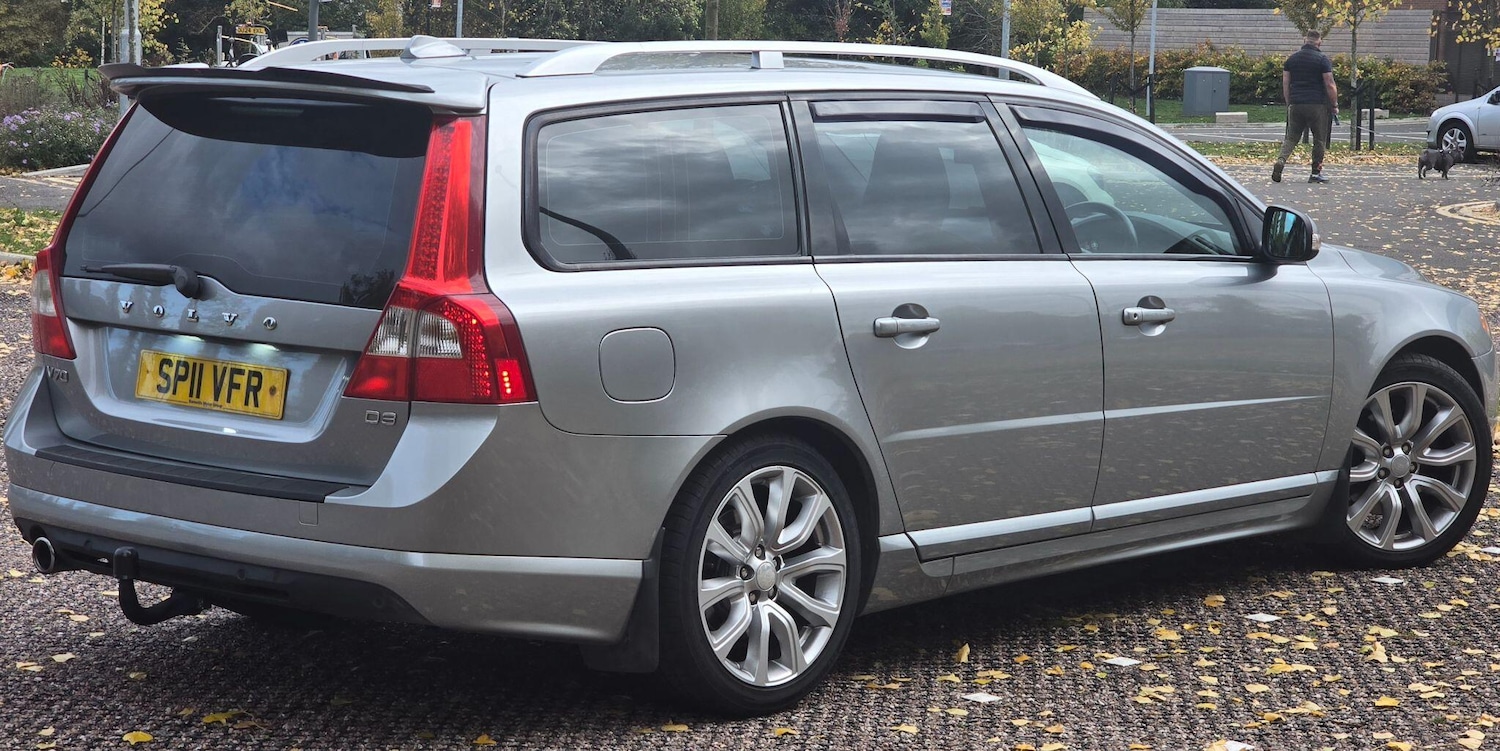 Used Volvo V70 2011 for sale - 76399295: Photo 4