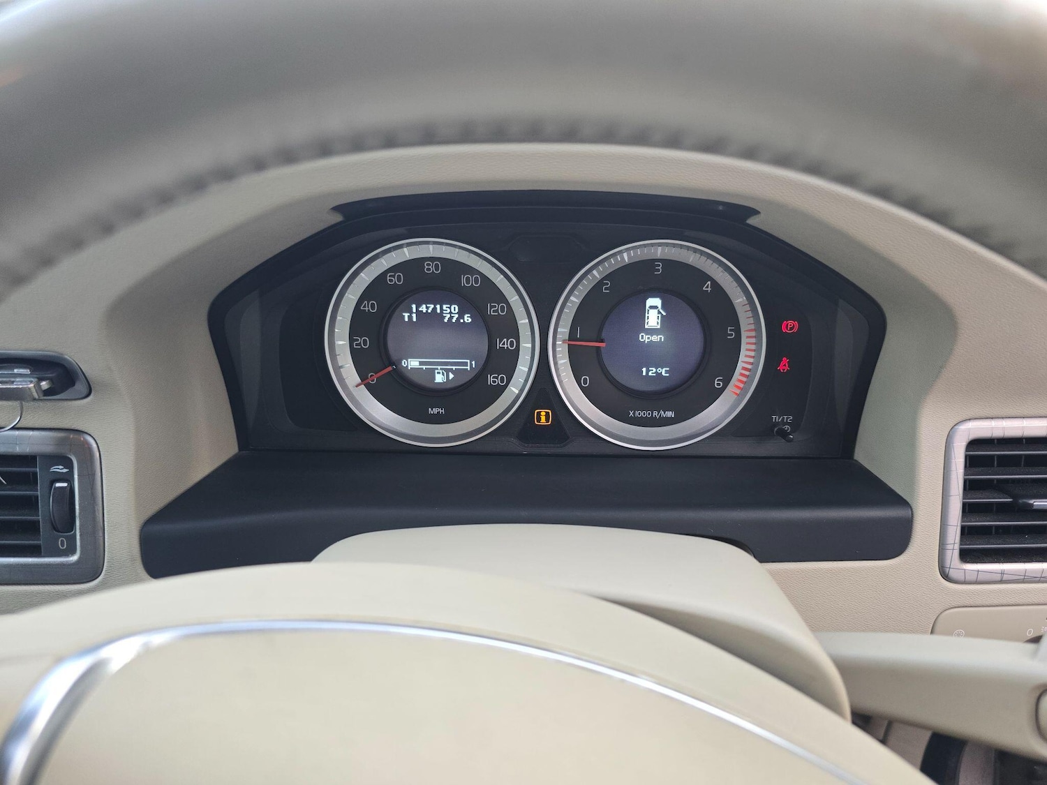 Used Volvo XC70 2011 for sale - 76990494: Photo 13