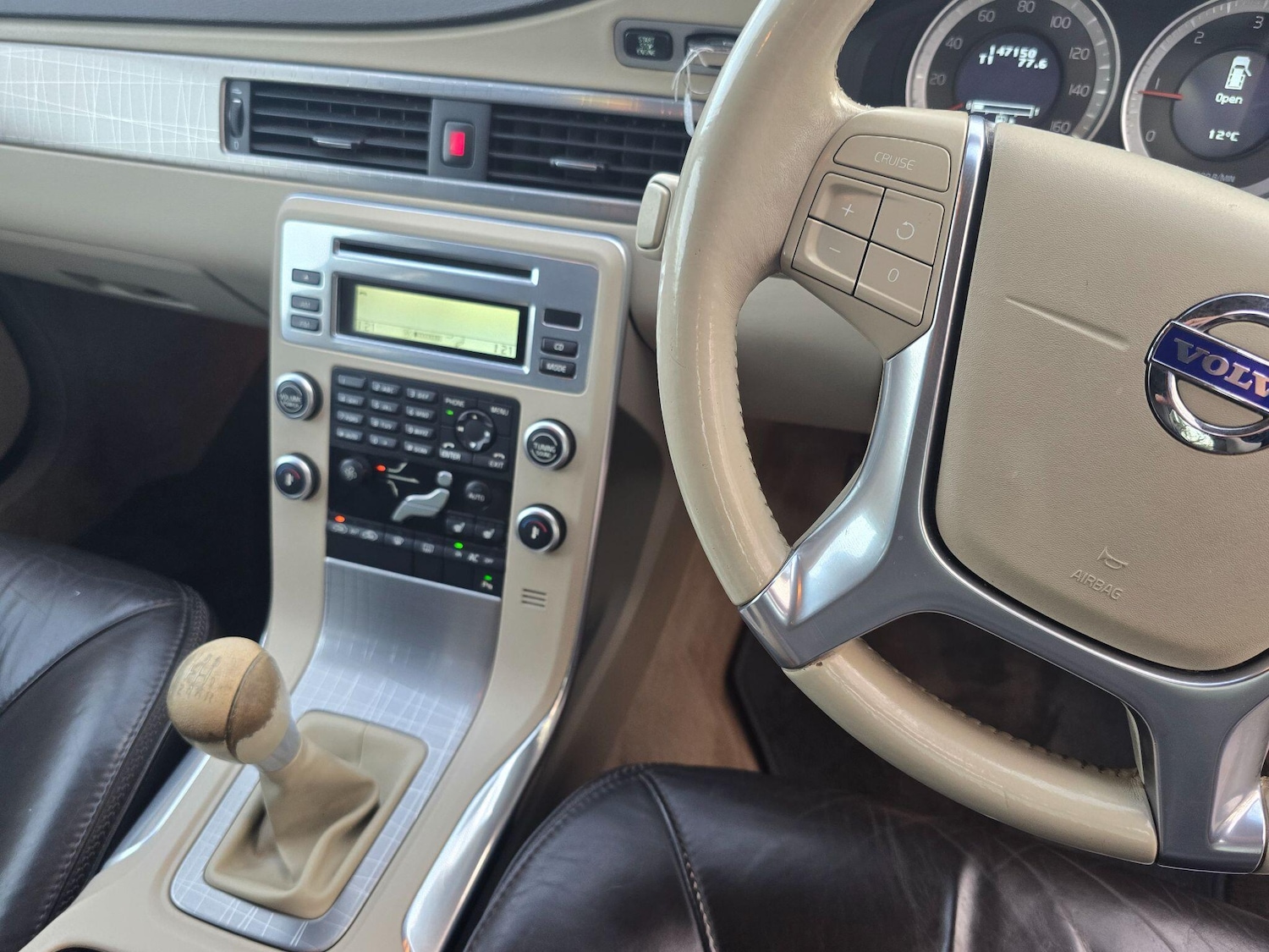 Used Volvo XC70 2011 for sale - 76990494: Photo 14