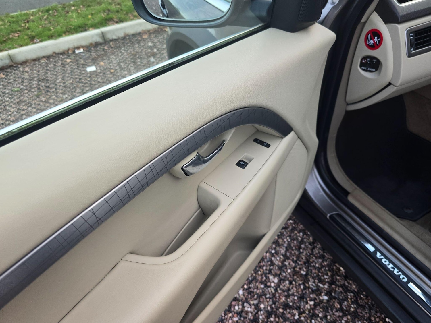 Used Volvo XC70 2011 for sale - 76990494: Photo 27