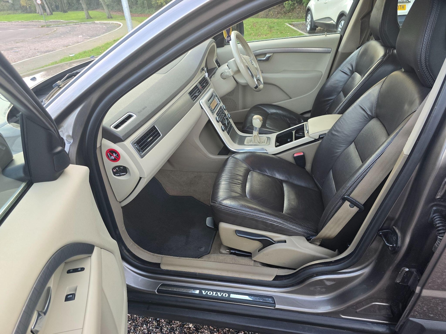 Used Volvo XC70 2011 for sale - 76990494: Photo 28