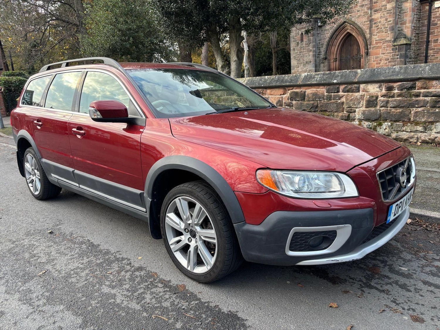 Used Volvo XC70 2011 for sale - 76528053: Photo 1