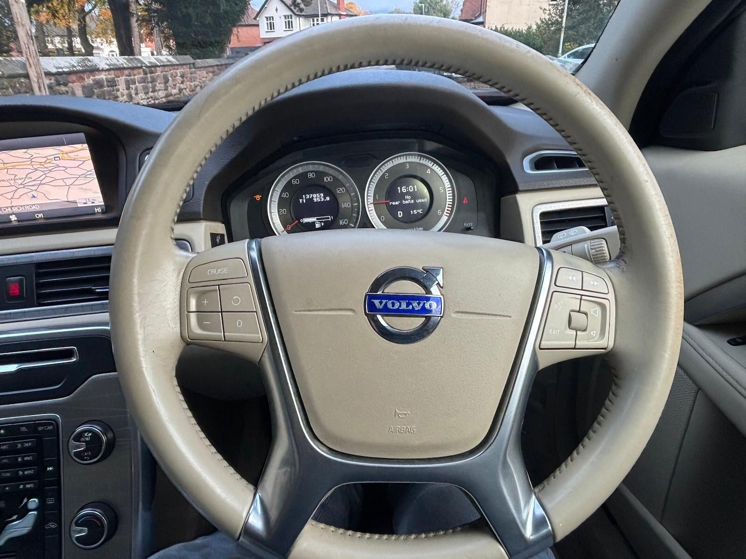 Used Volvo XC70 2011 for sale - 76528053: Photo 10