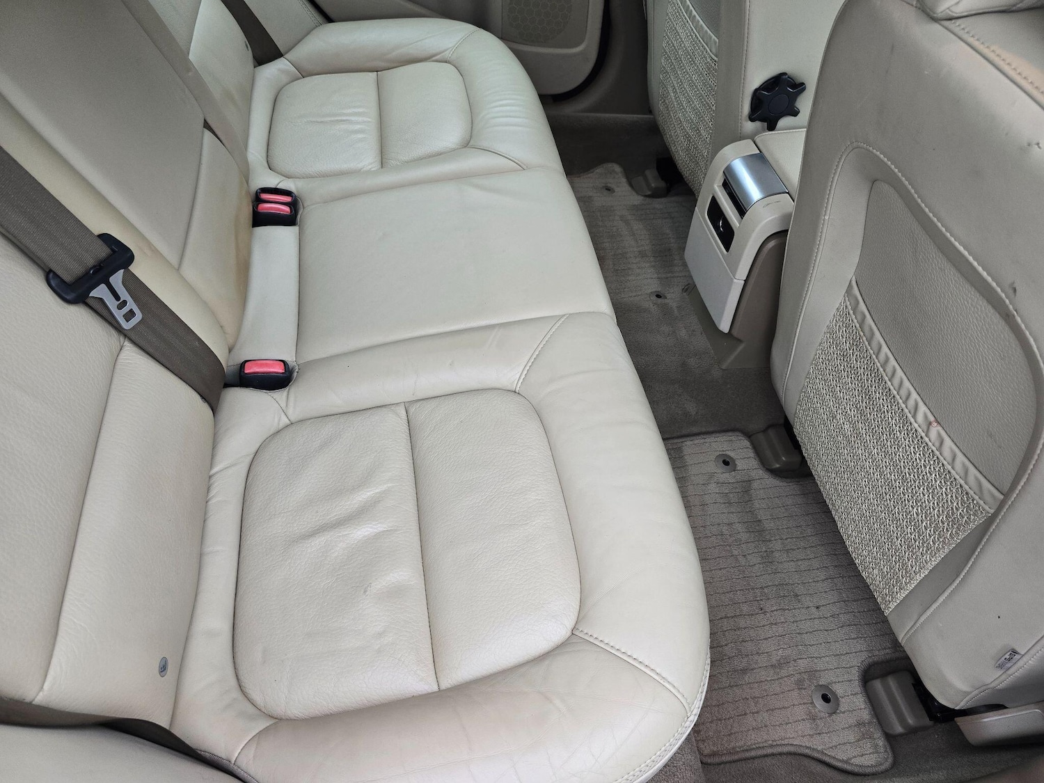 Used Volvo XC70 2011 for sale - 76528053: Photo 17