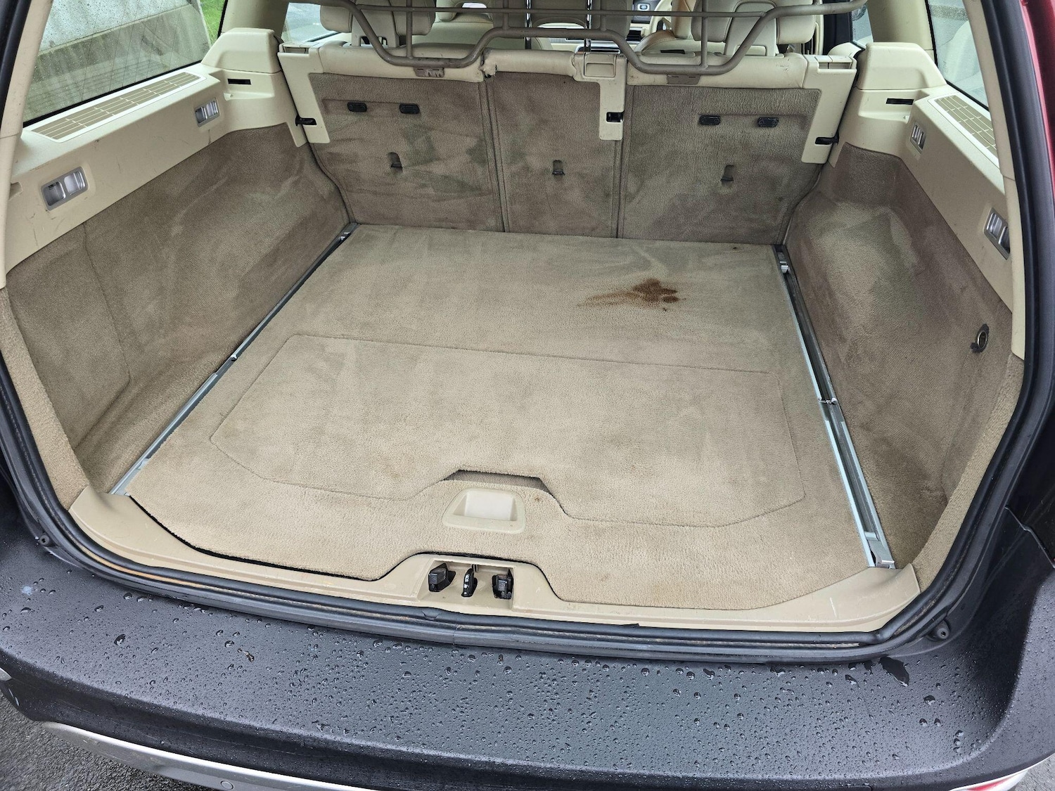 Used Volvo XC70 2011 for sale - 76528053: Photo 18