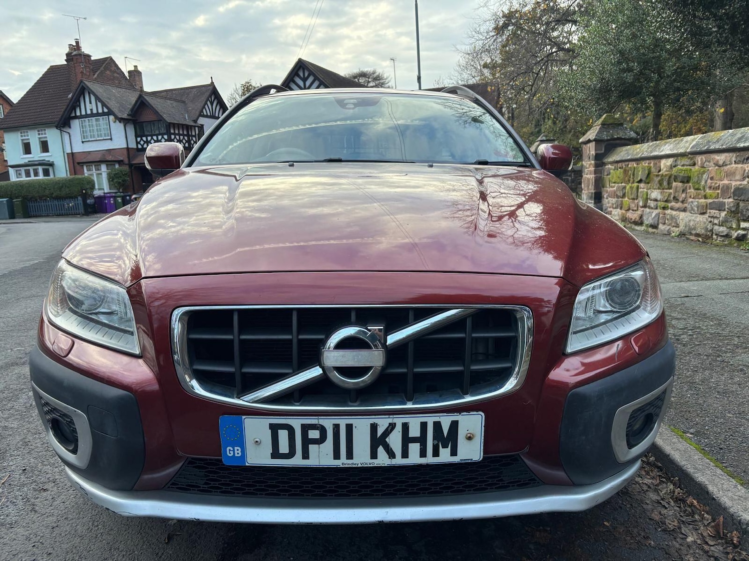 Used Volvo XC70 2011 for sale - 76528053: Photo 2