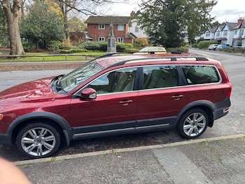 Used Volvo XC70 2011 for sale - 76528053: Photo