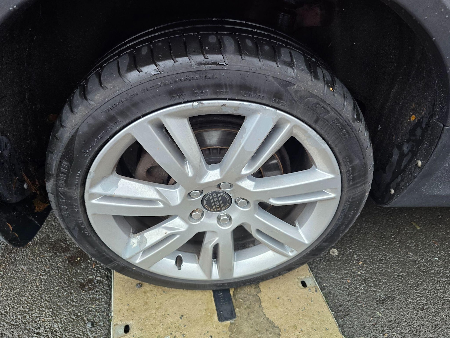 Used Volvo XC70 2011 for sale - 76528053: Photo 40