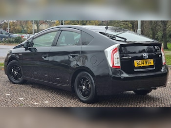 Used Toyota Prius 2023 for sale - 76562068: Photo