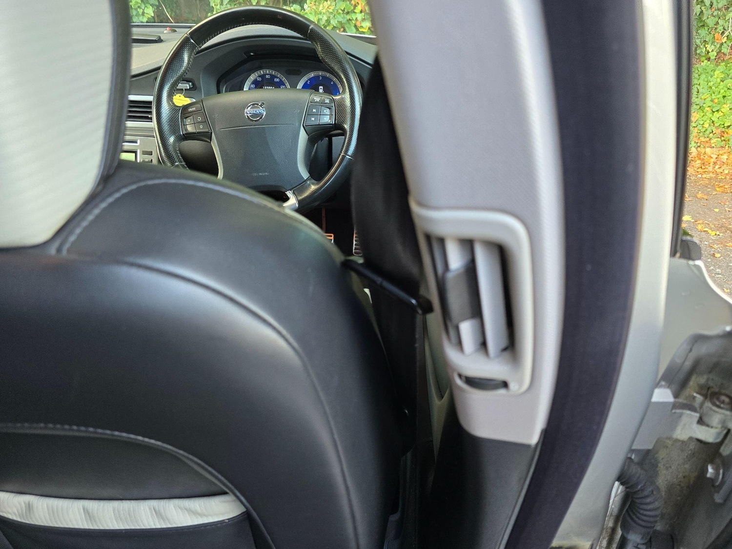 Used Volvo V70 2009 for sale - 76108517: Photo 17