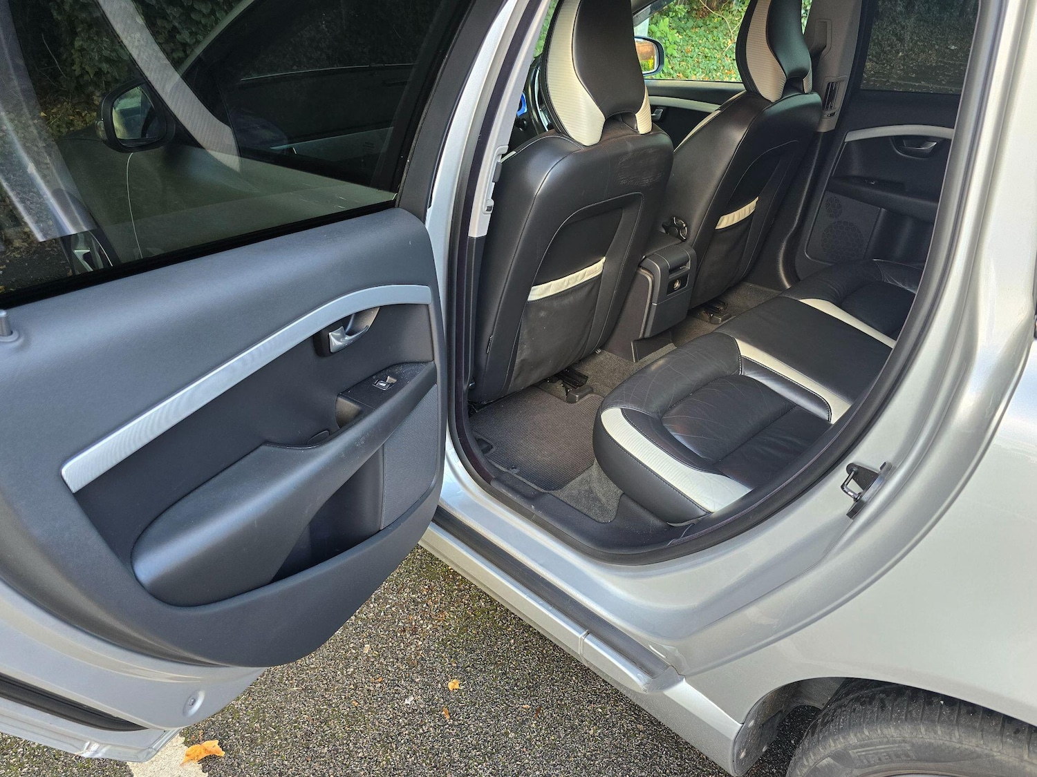 Used Volvo V70 2009 for sale - 76108517: Photo 21