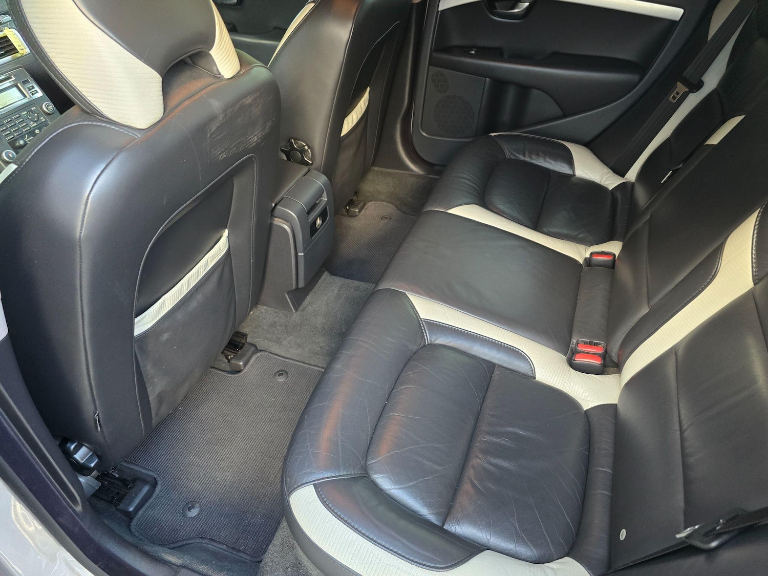 Used Volvo V70 2009 for sale - 76108517: Photo 23