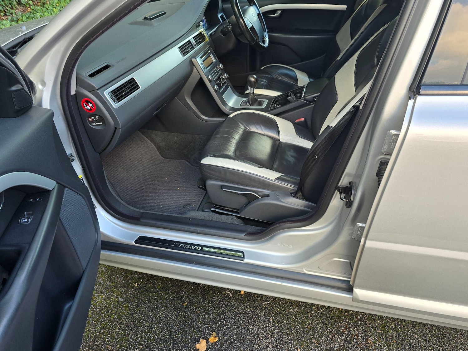 Used Volvo V70 2009 for sale - 76108517: Photo 26