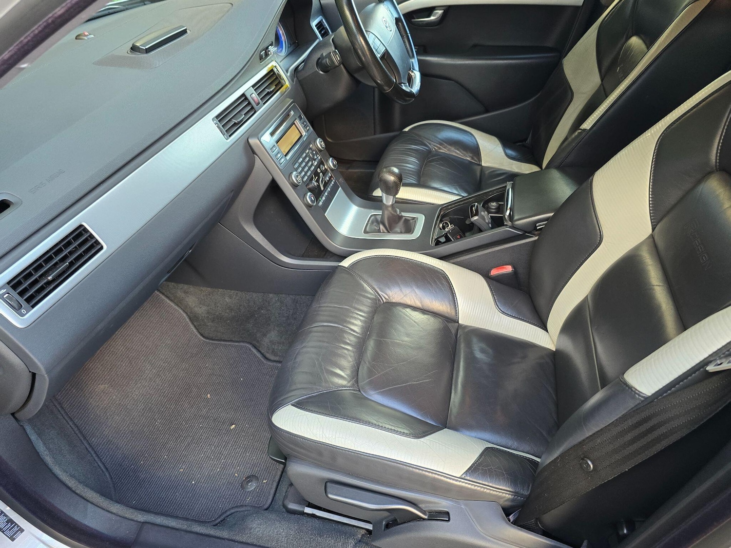 Used Volvo V70 2009 for sale - 76108517: Photo 27
