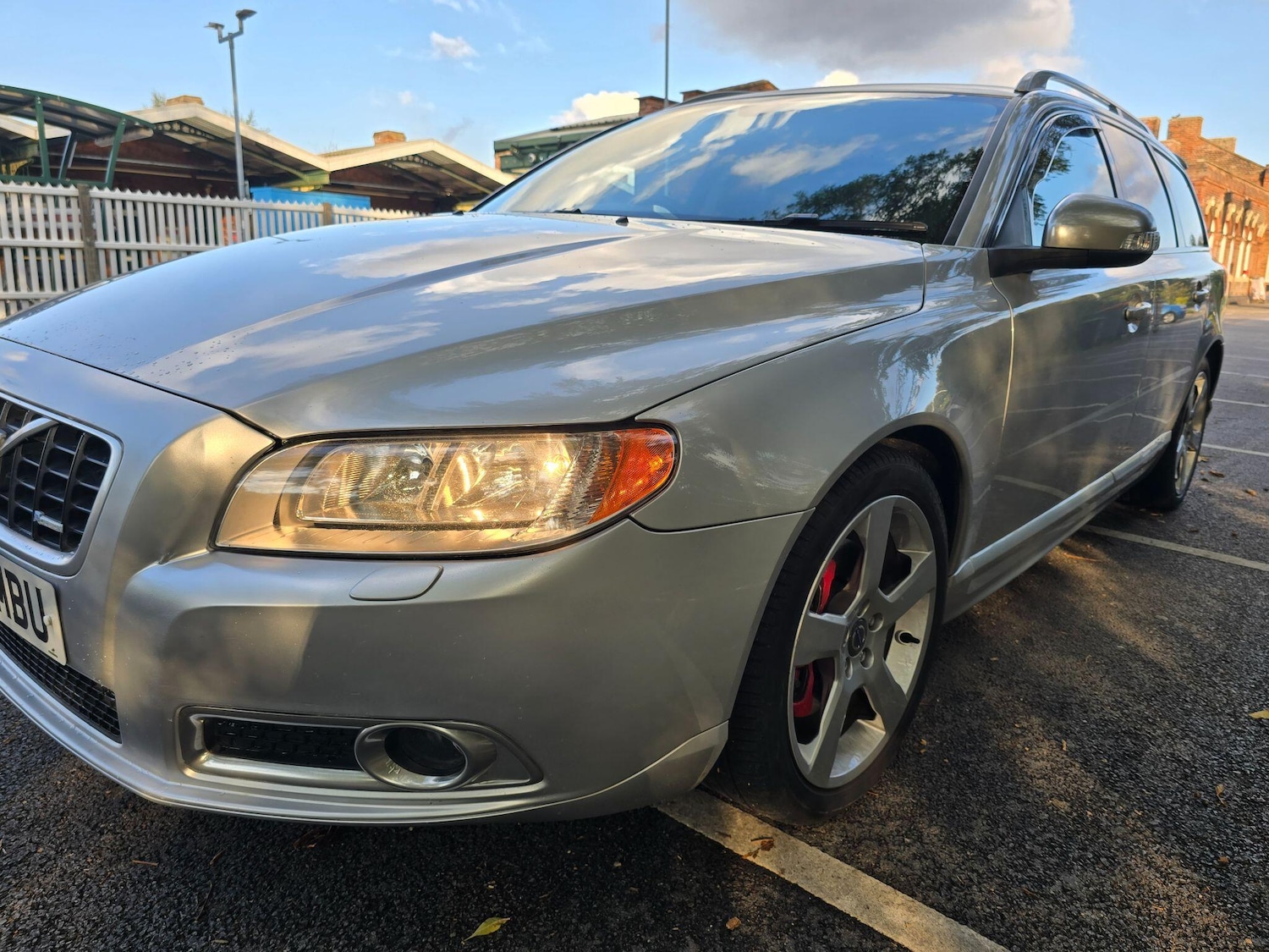 Used Volvo V70 2009 for sale - 76108517: Photo 30