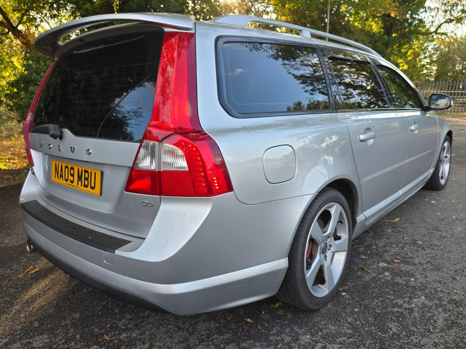 Used Volvo V70 2009 for sale - 76108517: Photo 32