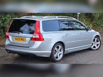 Used Volvo V70 2009 for sale - 76108517: Photo