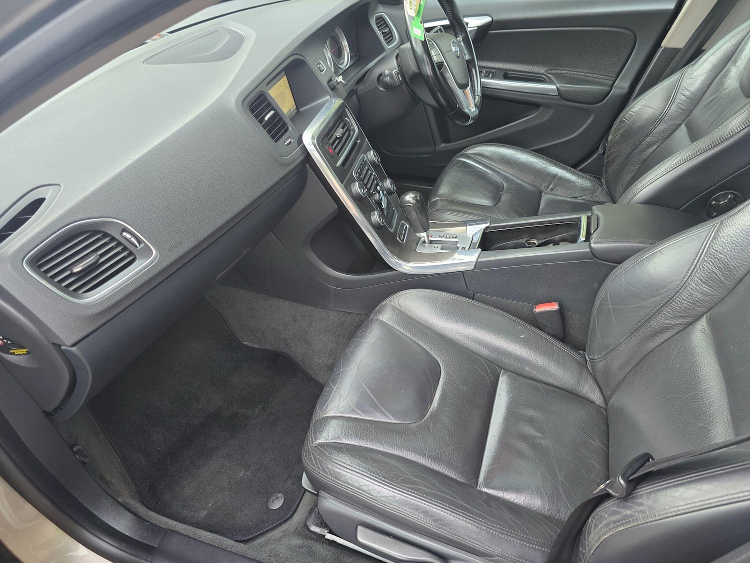 Used Volvo V60 2012 for sale - 75965791: Photo 23