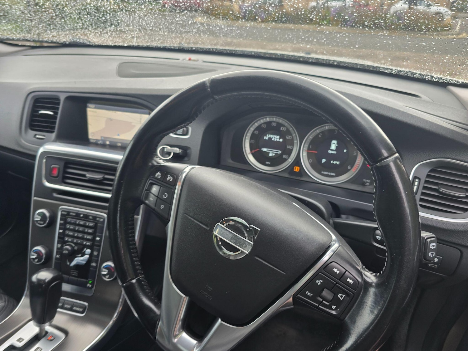 Used Volvo V60 2012 for sale - 75965791: Photo 25