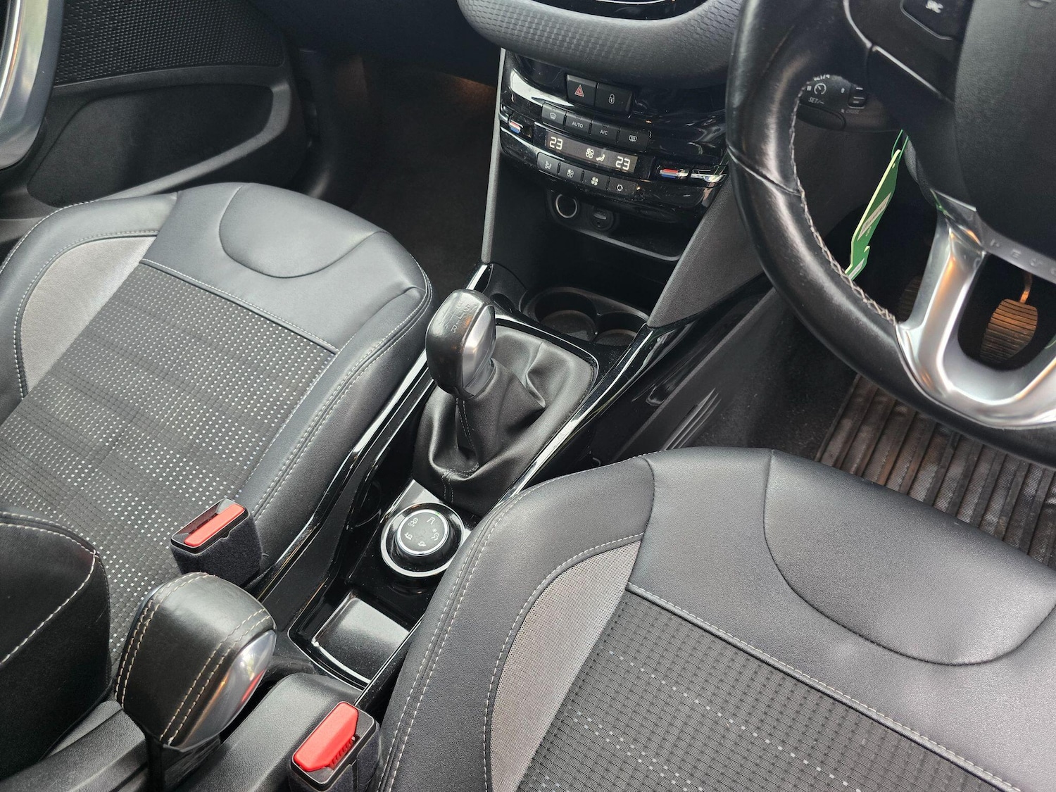 Used Peugeot 2008 2016 for sale - 76270903: Photo 14